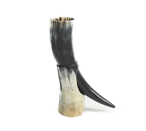 buffalo_drinking_horn