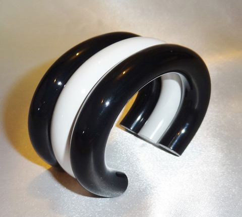 bangle_resin