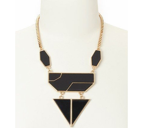 black_resin_necklace